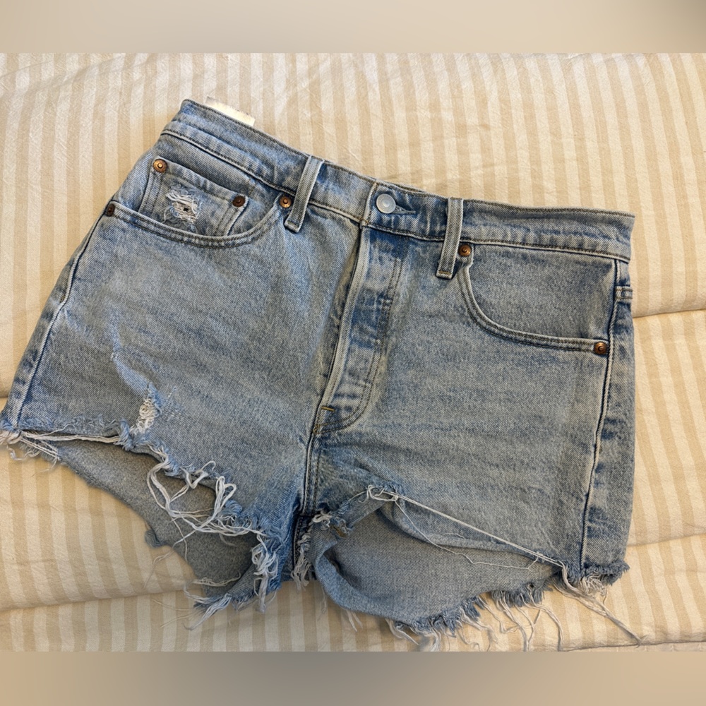 Levi 501 cut offs